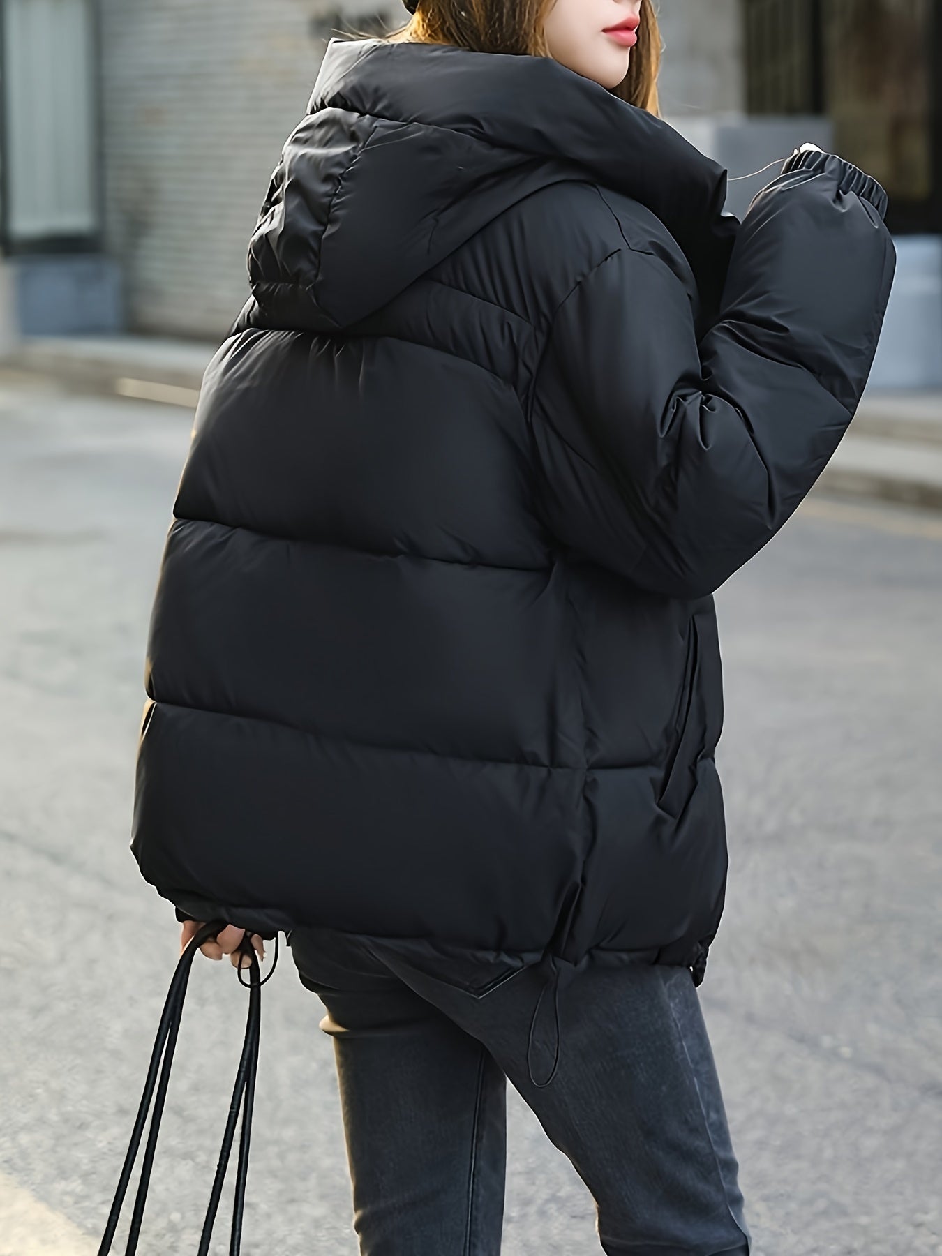 Lucinda – Refined Women’s Cropped Warm Puffer