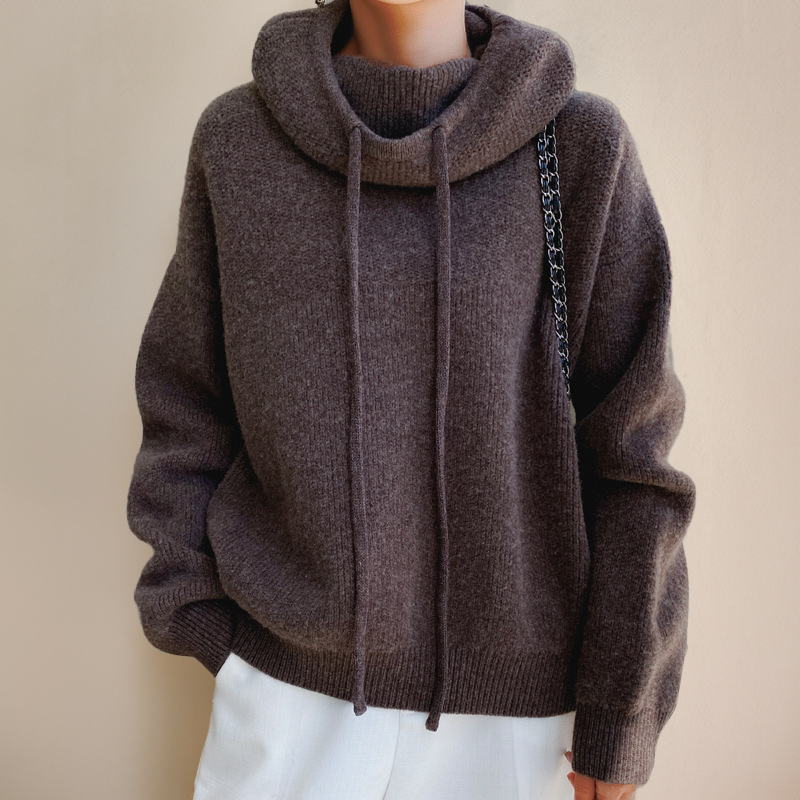 Kaitlyn – Women’s Hoodie with Timeless Style