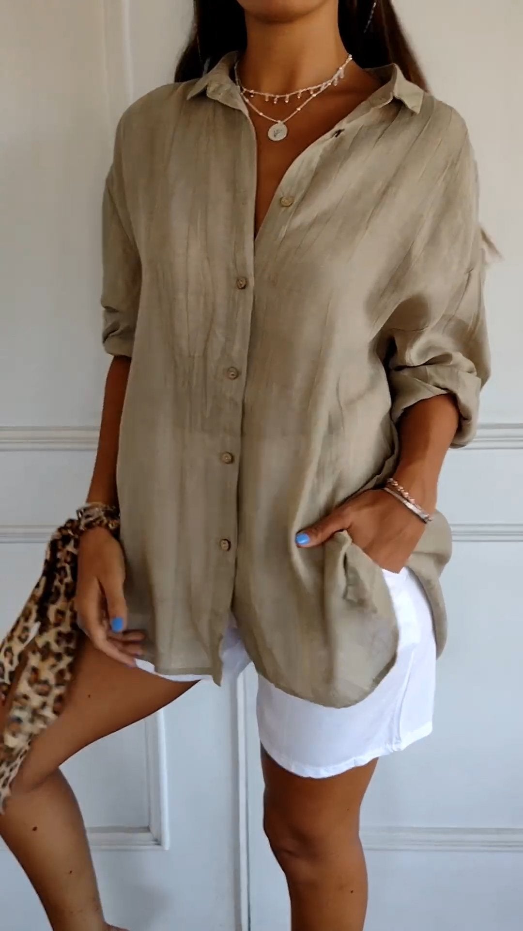 Abigail – Women’s Button-Down Shirt