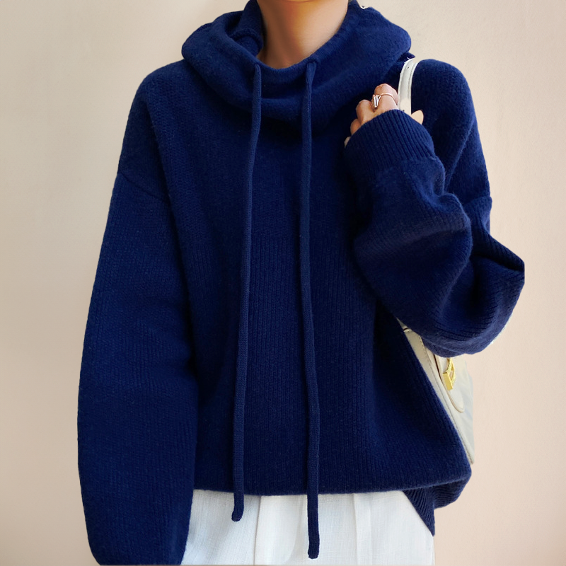 Kaitlyn – Women’s Hoodie with Timeless Style